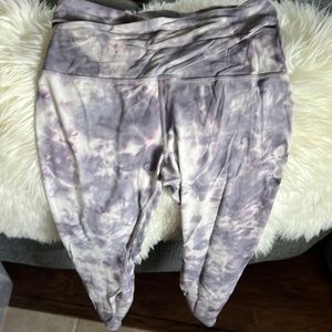 Lululemon cross waist aligns